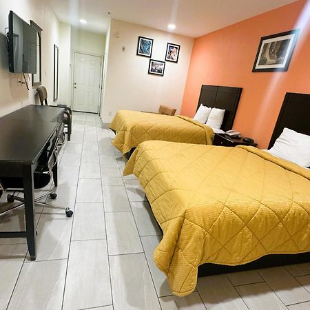 Pecan Valley Inn & Suites 샌안토니오 외부 사진