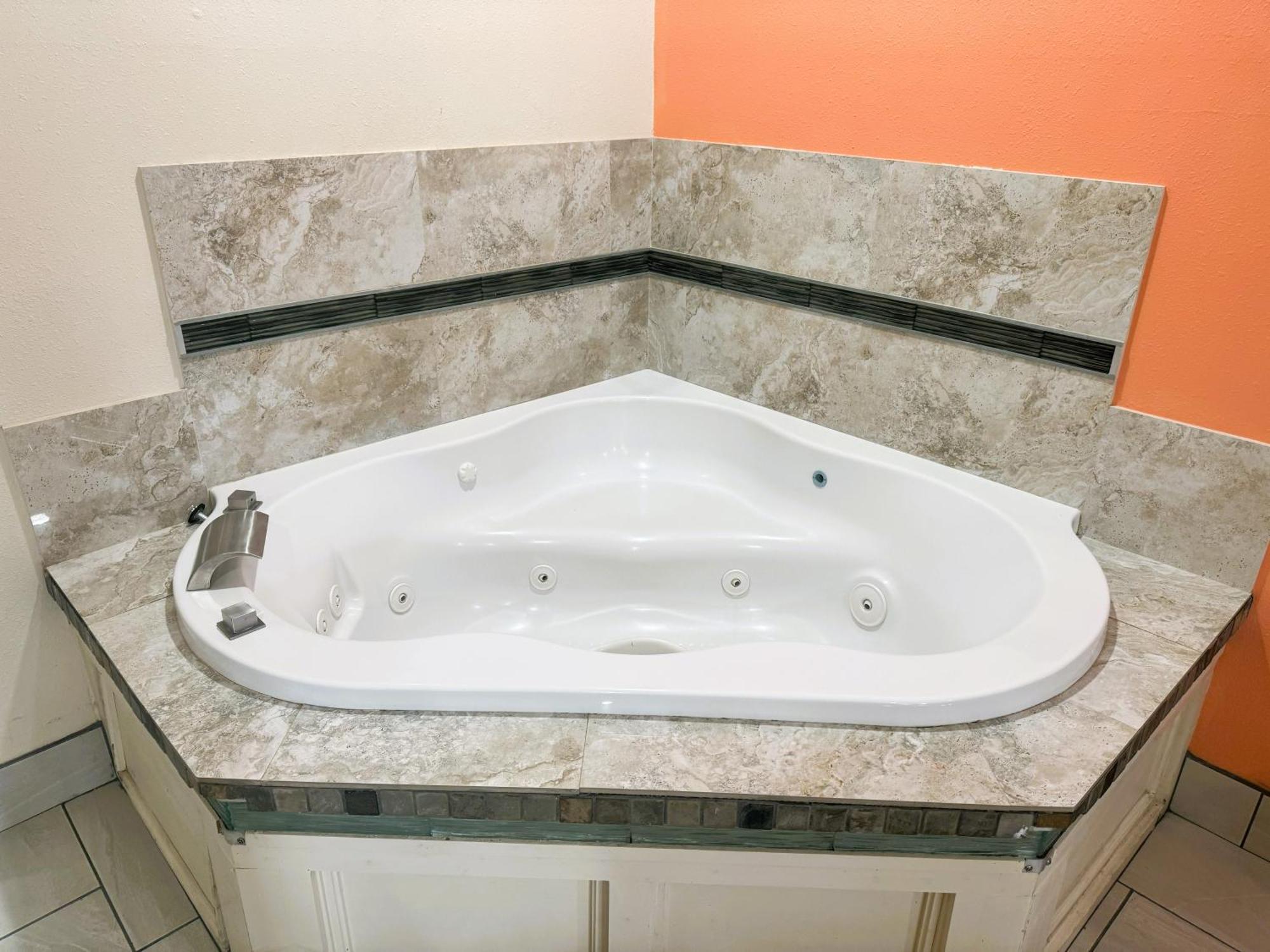 Pecan Valley Inn & Suites 샌안토니오 외부 사진